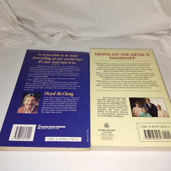 2 Floyd McClung books: Holiness, Living on the Devil's Doorstep PB GC - Picture 3 of 4
